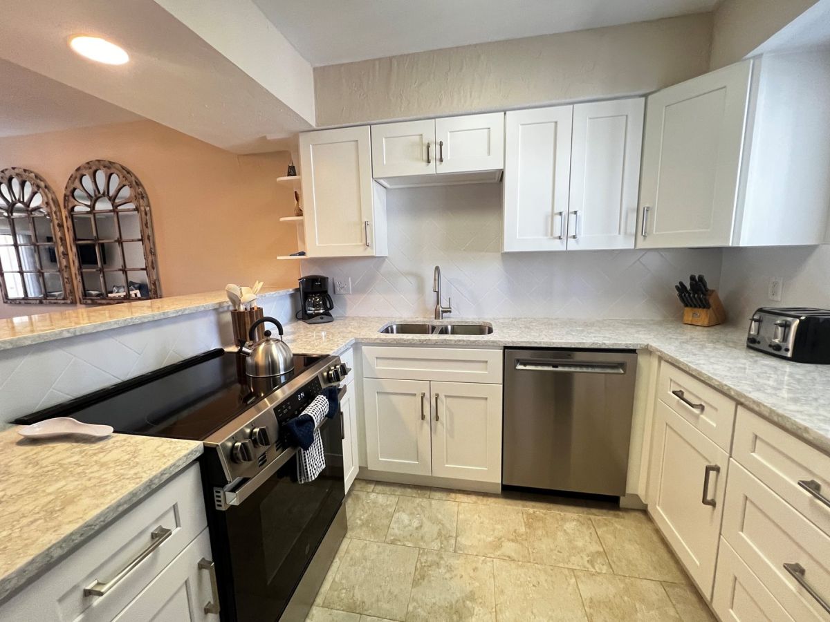 Wagner Realty-Runaway Bay 114-image-1